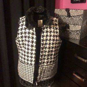 Houndstooth vest